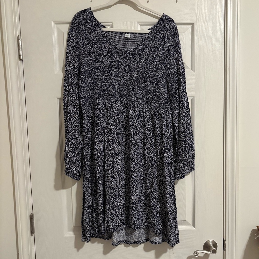 Old Navy Navy and White Long-Sleeve Floral Babydoll Dress